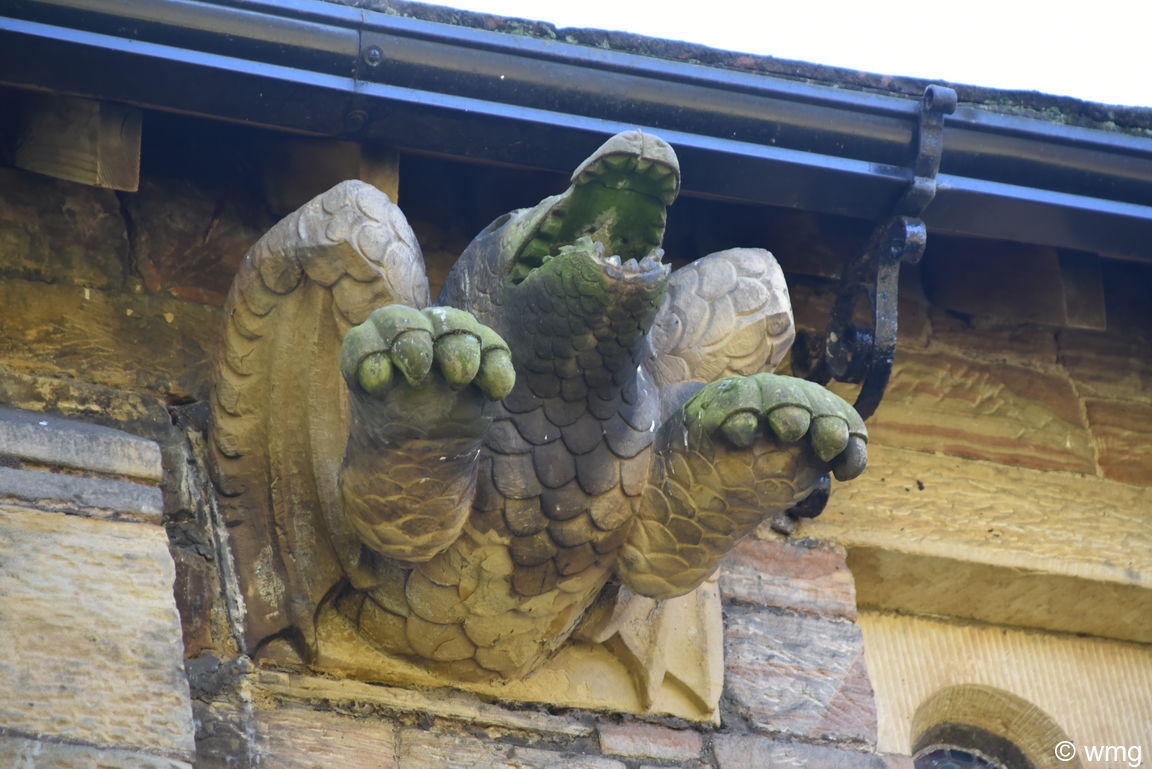 pacoulmag's tweet photo. St Mary, Wreay #Cumbria, a particularly armed crocodile
#animalsinchurcheshour  #AnimalsOutsideChurches https://t.co/kW3wfdwMLx