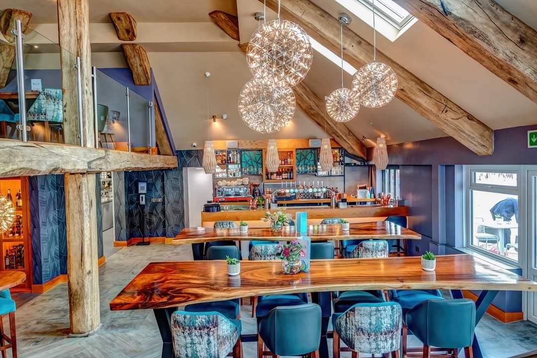 Dawnvale's tweet photo. Pictures of the beautiful Ocean's Edge Restaurant that we recently handed over!
A complete rip out and modernisation, done entirely by us.
#Furniture #TreaddurBay #Restaurant #OceansEdge #Bay #RestaurantFurniture #Refurb #Refurbishment #Modernising #FitOut #InteriorDesign https://t.co/bZGIXMSEWr