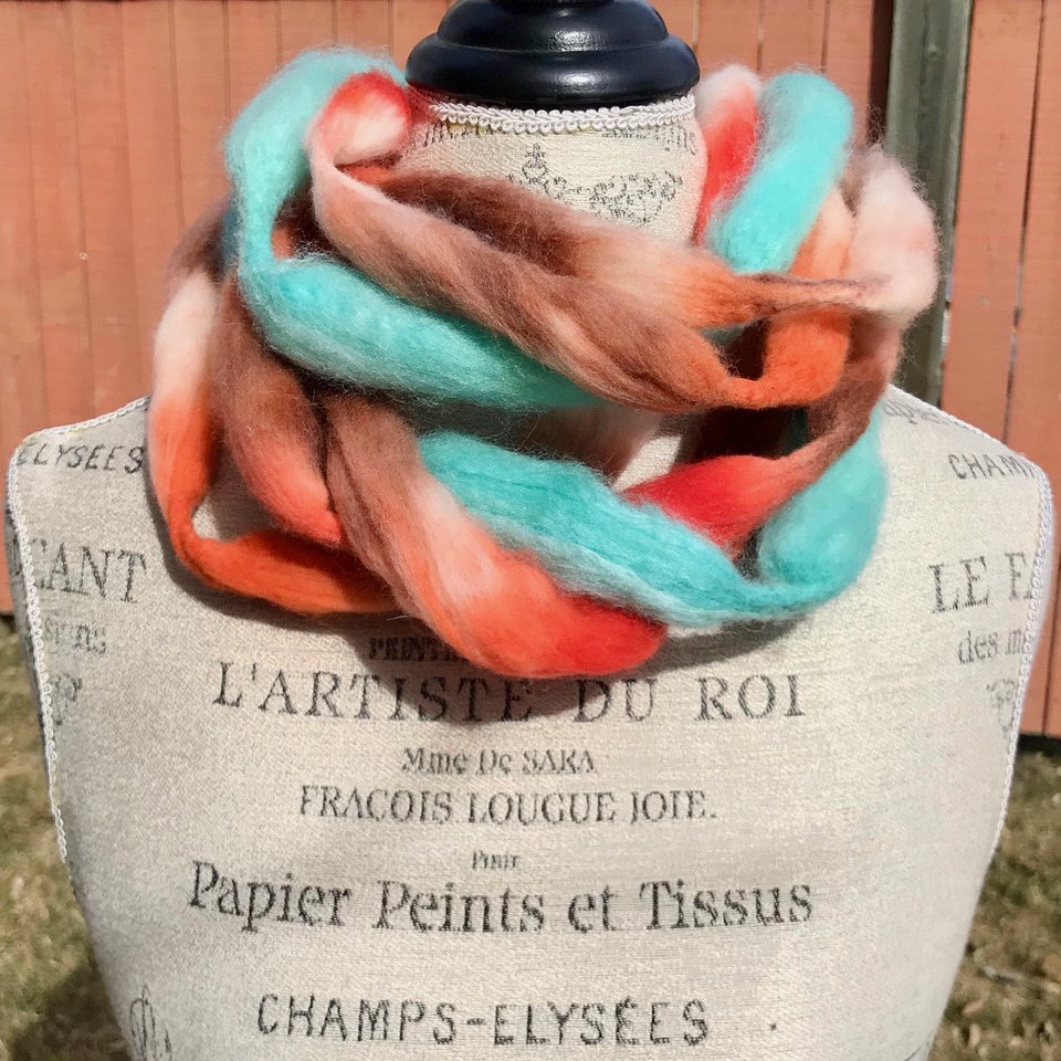beacon_art's tweet photo. Keep warm &amp; stylish this #yycfall with one of a kind pieces 🍂 

“The ability to combine silk fabric &amp; merino wool to create a piece of soft, wearable art has always been fascinating” - Eve de Moissac 🐑

#yycstyle #yycfashion #handmadeyyc 👍 https://t.co/TO4YmhPIuR