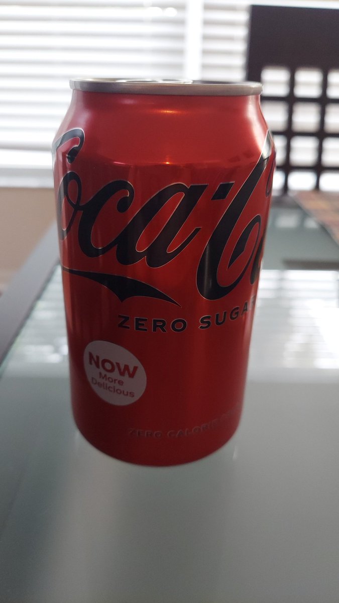 384river's tweet photo. @CocaCola @CocaColaCo @CokeZero
This ##MoreDelicious product is #awful.  PLEASE bring back the old #CokeZeroSugar #Whyfortheloveofallthatsholy would you mess with something that works https://t.co/TfCRUlEAtD
