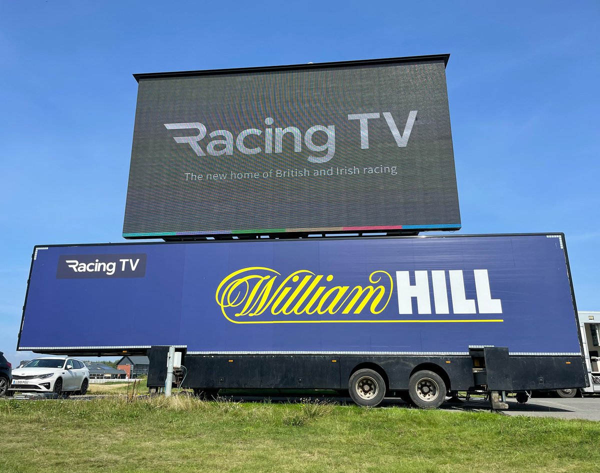 scotland_screen's tweet photo. The Big Screen capturing all the racing action @MusselburghRace 🏇 

This screen is ideal to hire for outdoor events and stadia 📺 

Visit 👉🏻 https://t.co/Zo3w2av592 for more info 🏴󠁧󠁢󠁳󠁣󠁴󠁿

@RacingTV @WilliamHill 

#bigscreenhire #screenhire #screen #scottishracing #events https://t.co/COJAMVip7r