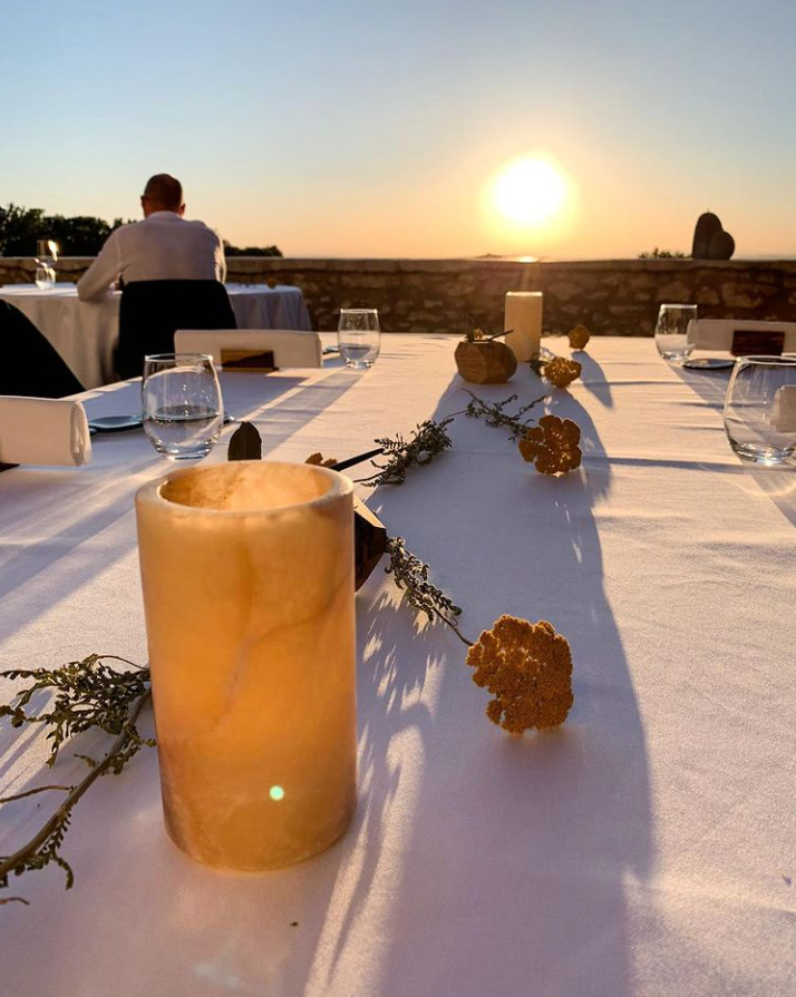 Joan🍷...P tweet media