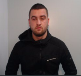 GMPStockport's tweet photo. #WANTED We are appealing for help to trace a wanted man with links to Stockport and Glossop, Derbyshire. Callum Bonney (28/02/1997) is wanted in connection with a number of offences and failing to appear at court. Contact police on 0161 856 7525 or Crimestoppers on 0800 555 111. https://t.co/NH0smw7LSU