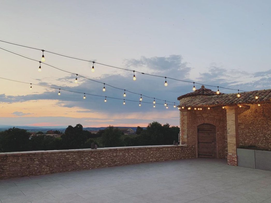 Joan🍷...P tweet media