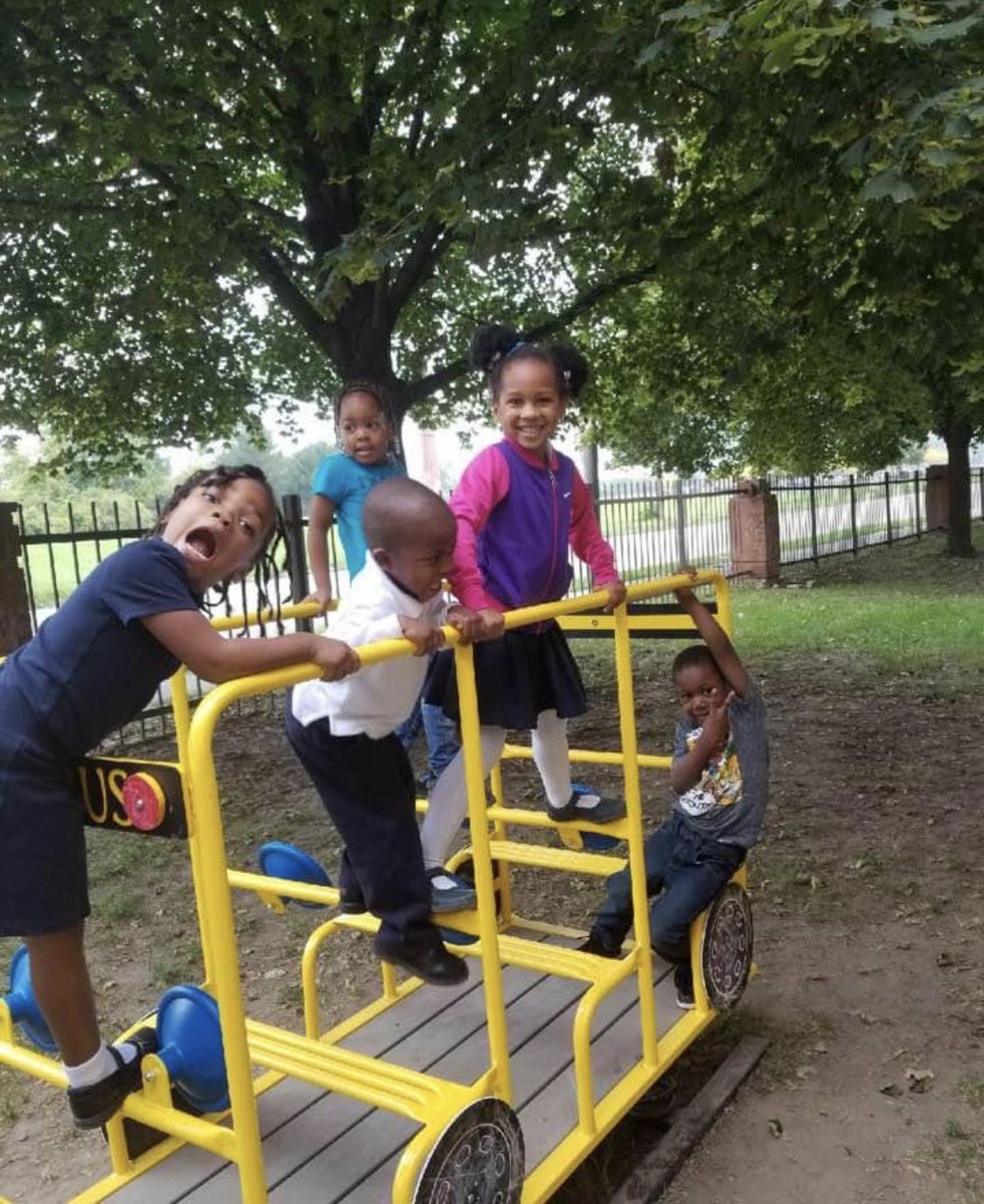 StellantisNA's tweet photo. NEW BLOG: https://t.co/QTNR2Lg9te

Local businesses are a vital part of our community. As we build our eastside Detroit workforce, Lil Brilliant Mindz child care center is preparing to support working families. #Stellantis4Detroit https://t.co/QOr6qLiafj