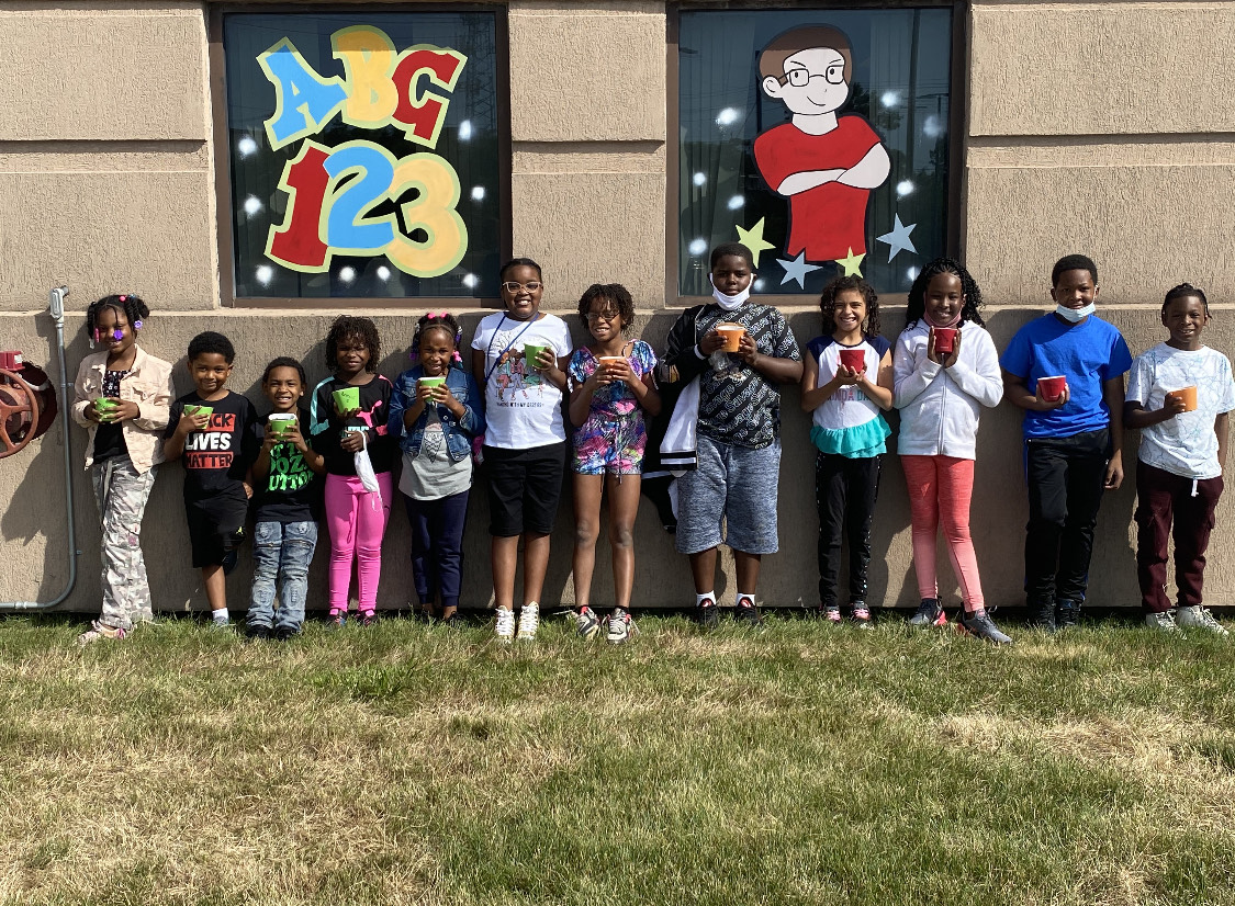 StellantisNA's tweet photo. NEW BLOG: https://t.co/QTNR2Lg9te

Local businesses are a vital part of our community. As we build our eastside Detroit workforce, Lil Brilliant Mindz child care center is preparing to support working families. #Stellantis4Detroit https://t.co/QOr6qLiafj