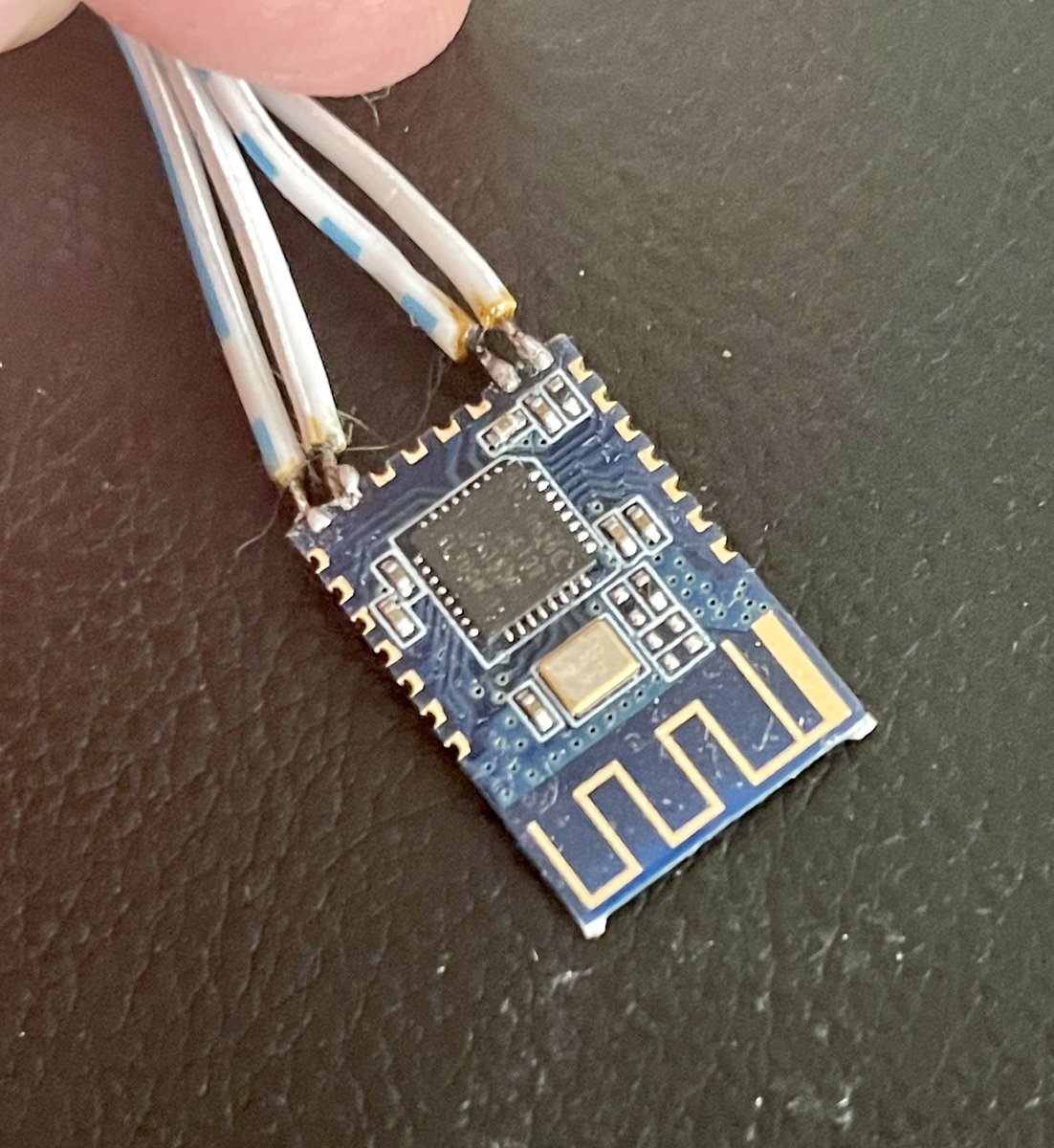 The small and good Bluetooth LE module. We will try it in action. #embedded
