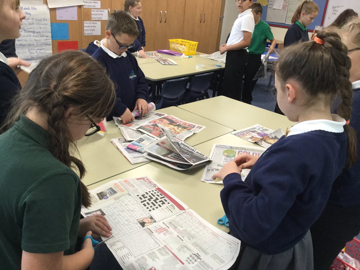 Ellishighlands's tweet photo. In PSHE we been learning the importance of working as a team and used these skills to build the tallest newspaper tower! @HighlandsPS @HumberEdTrust https://t.co/xjQXAIFbsF