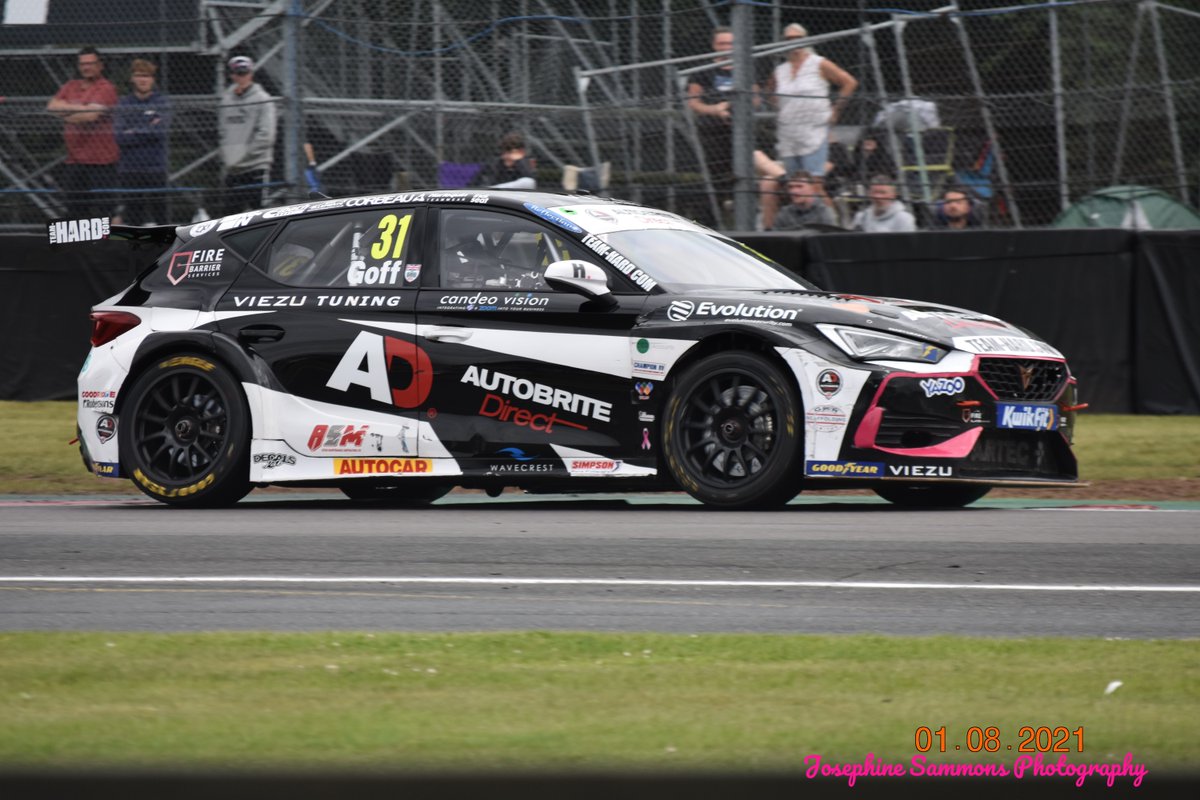 fire_barrier's tweet photo. Some snaps back from Team Hard and Jack Goff's racing at Oulton Park. Looking forward to the forthcoming week at Donnington for another BTCC round.
#sponsorship #firebarrier #btcc https://t.co/AUNqx0UAvz
