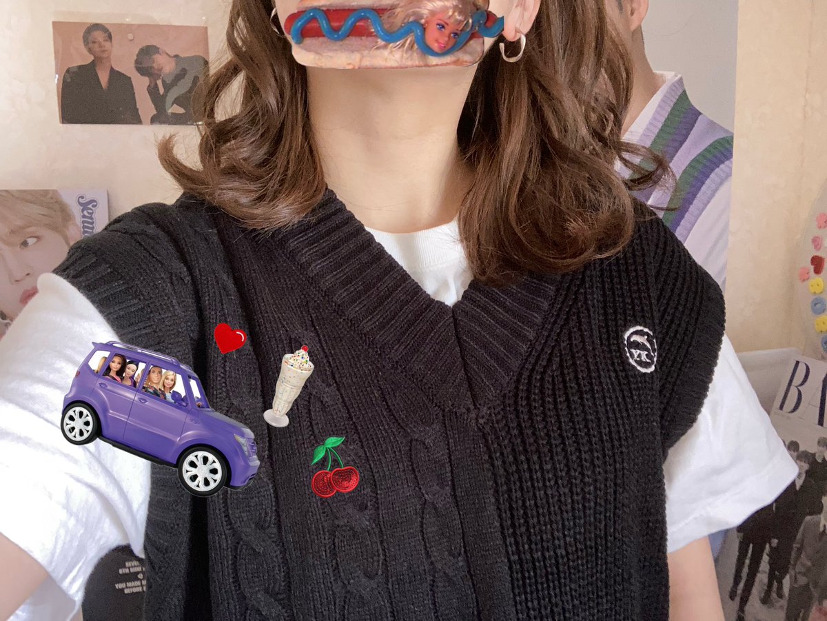 82_cheol's tweet photo. スンチョルくんとお揃いの𝘞𝘢𝘪 𝘒𝘦𝘪 ベストを誕生日に大チングから貰ったので着てお出かけしたよん👦🏻🐬🖤🌤🎶 https://t.co/vDB6M4932g