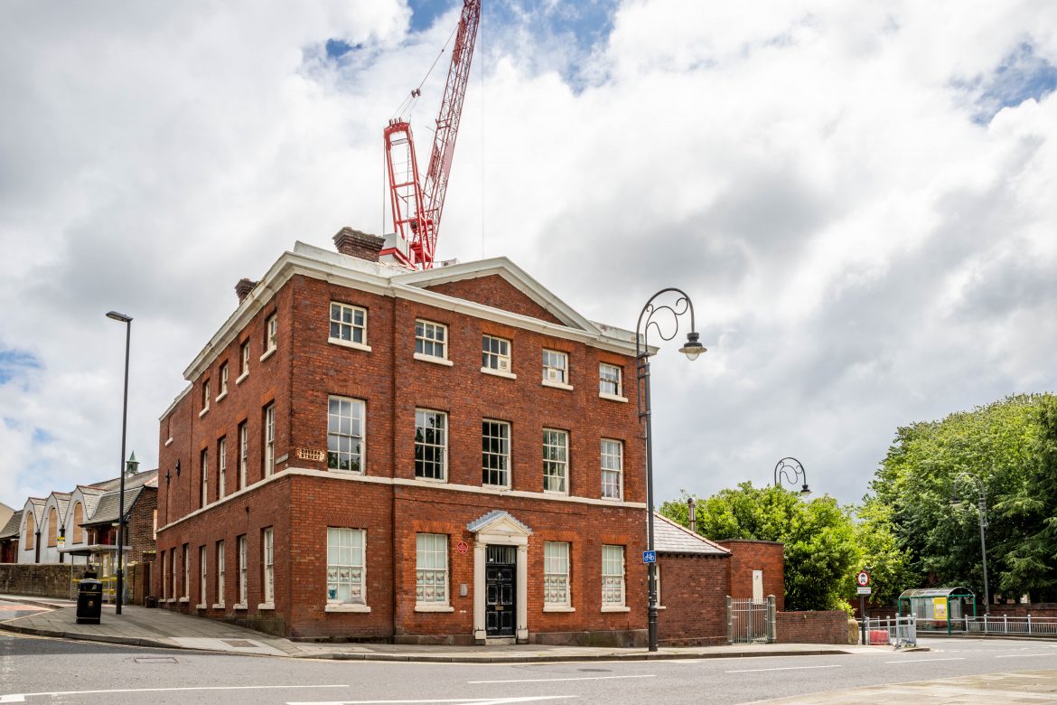 Run a Creative, Digital and Maker Space in this lovely Prescot building!

Based opposite the new Shakespeare North Playhouse, by the shops and cafes.

EOIs til 15 November, more info here: 
bit.ly/3AgQU6Y 

Part of the High Street Heritage Action Zone <a href="/prescot_haz_thi/">Prescot Heritage Action Zone</a>