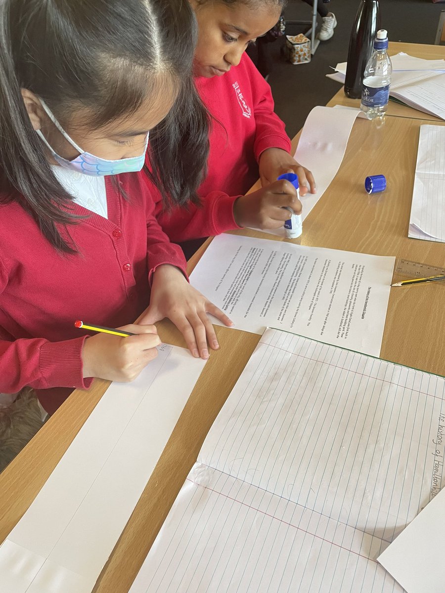 mcgeady_lisa's tweet photo. Today in P6, we worked on our reading skills. We completed an Integrate It! We used information about the history of @ClaypitsLnr and used this to create a timeline. @anneglennie @HelenMacKinven @StTeresasPS #ReflectiveReading #IntegrateIt https://t.co/SirwlRDl5T
