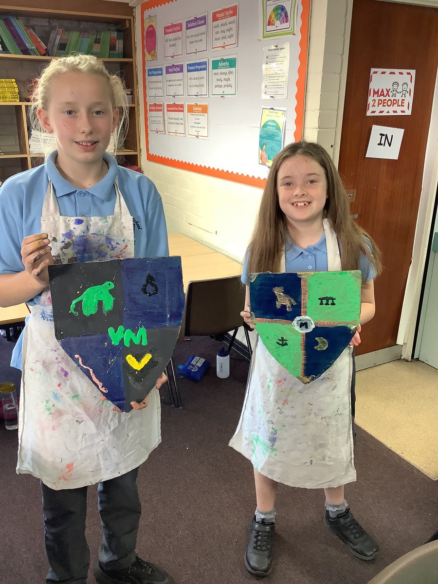 GPSYear5's tweet photo. Heraldry shields #gpsart #gpsdt #gpstopic https://t.co/ExjaaBfjK7