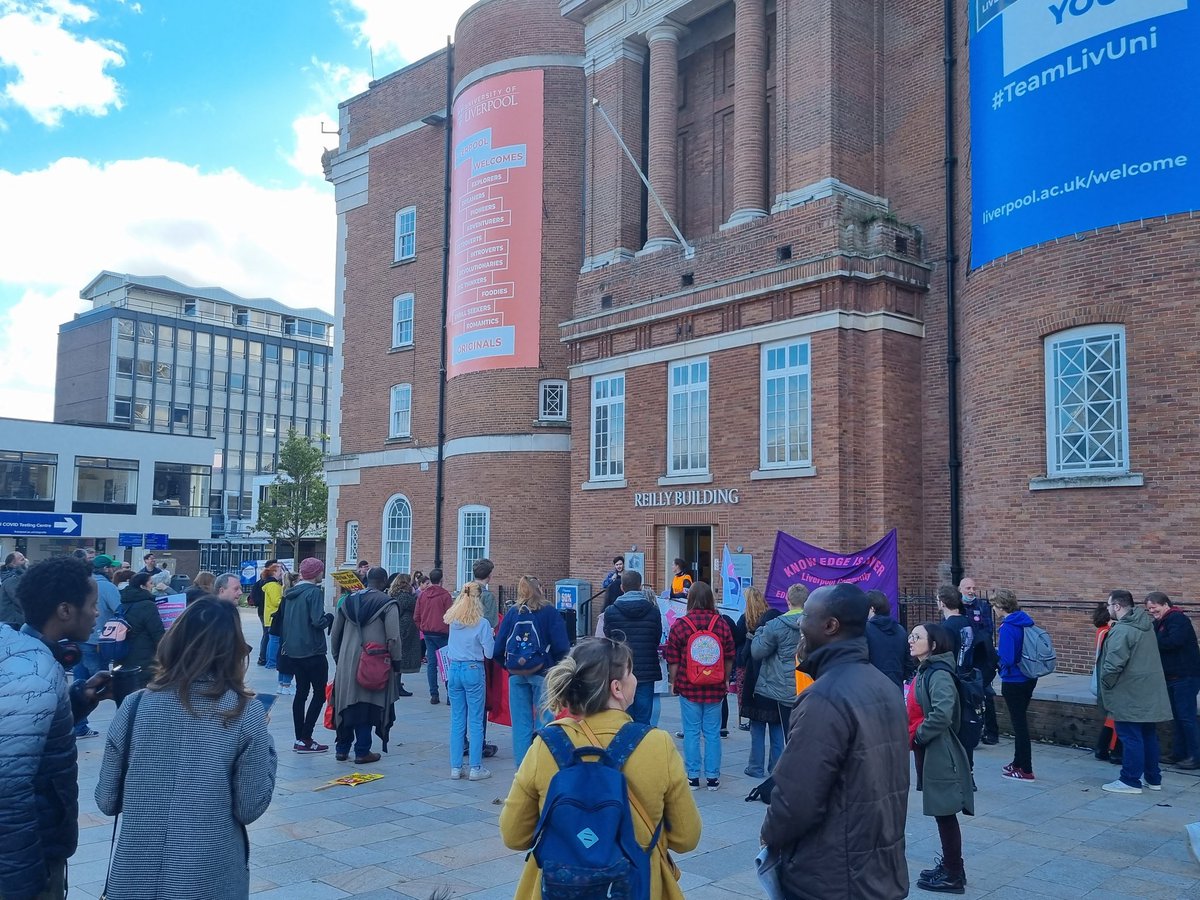 Great turnout for our joint rally today with @UCUCoLC! Liverpool is a city that fights and (as our dispute showed) wins! We know @UCUCoLC can win too ✊ #FEStrike