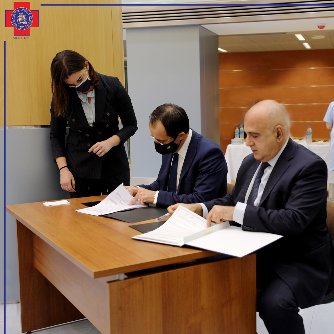 saintgeorgehosp's tweet photo. هبة قبرصية لمركز غسل الكلى في مستشفى الروم

وقّع وزير خارجية قبرص نيكوس كريستودوليدس والمدير العام لمستشفى القديس جاورجيوس الجامعي (الروم) السيد ادغار جوجو على اتفاقية تعاون لمنح هبة من الجمهورية القبرصية، مخصصة لانشاء مركز متطور لغسل الكلى مجهز بالتقنيات العلاجية الجديدة. https://t.co/OzvQbLPa6N