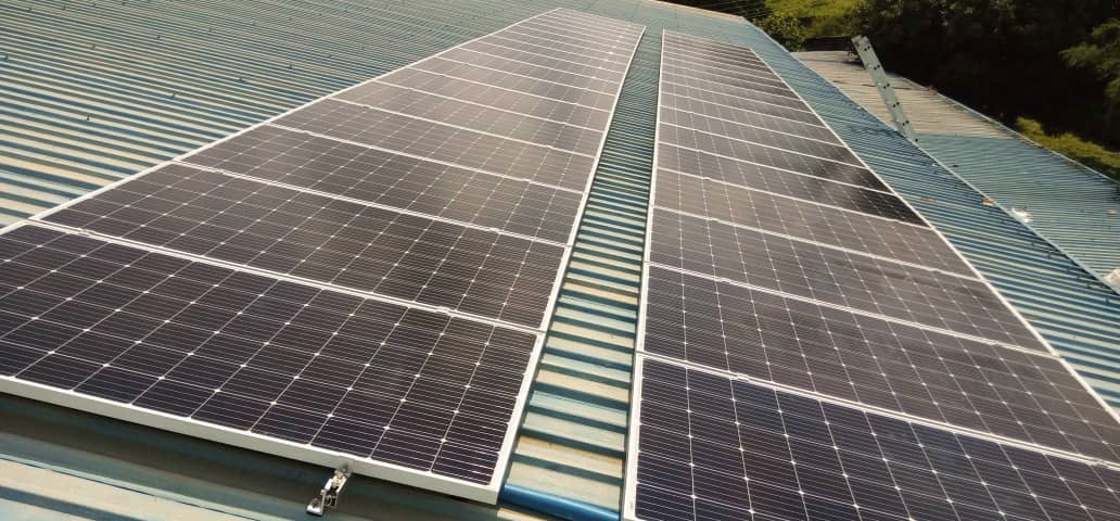 Qenergyai's tweet photo. Today, as part of our work with @ManMetUni on the NICE Project (Nigeria Intelligent Clean Energy Marketplace), we're hosting a showcase event in Capital Science Academy, Nigeria! This amazing project has allowed us to provide renewable energy to a community facing energy poverty. https://t.co/4pRxIk8dkf