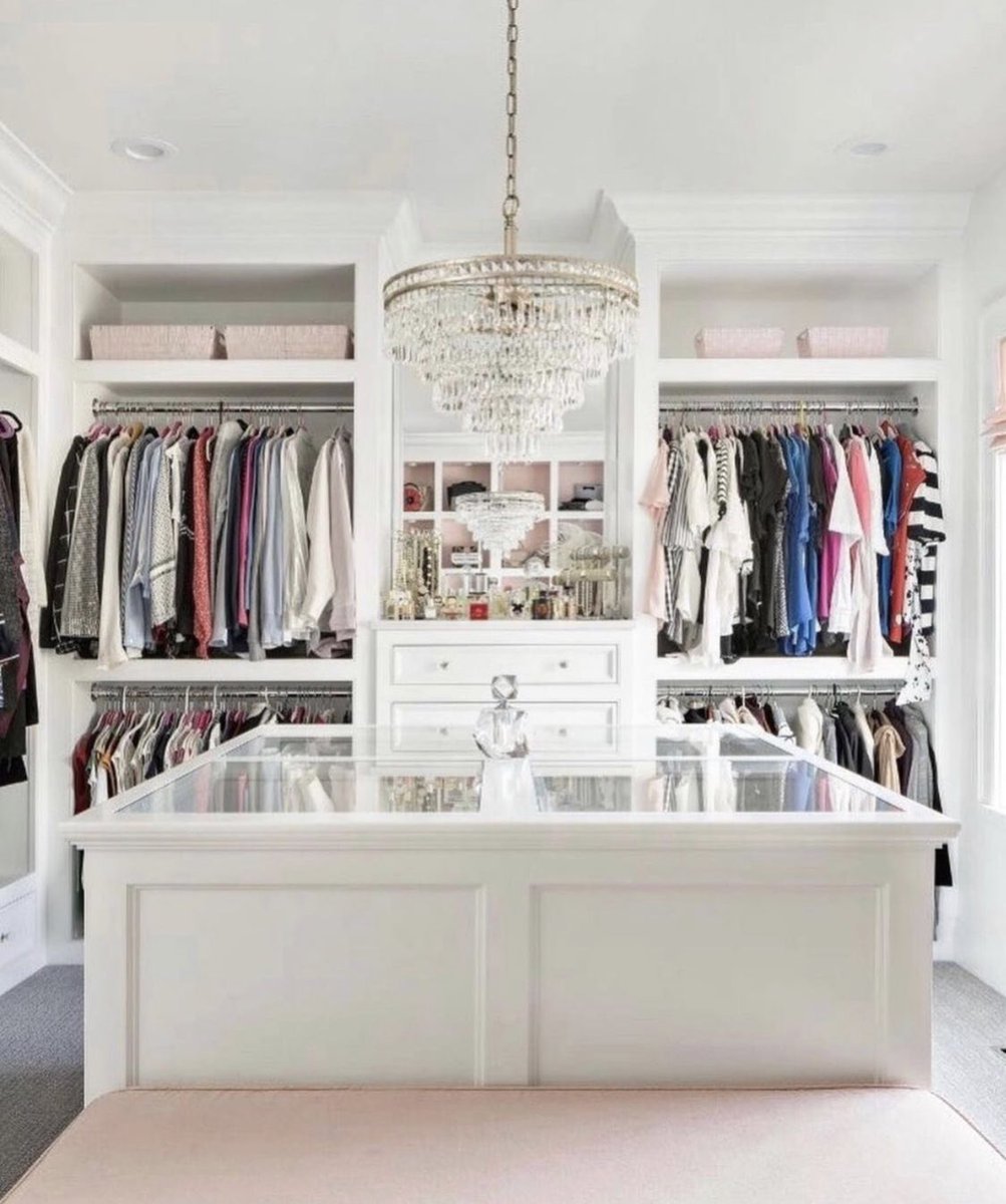 MeninMariene's tweet photo. What to wear? How@about #pink for #october ? It’s great to be #organized #closetorganization #realtorlife #floridalife #buy #sell #invest in your #future #marienemenin #marienemeninrealestate #southfloridarealtor https://t.co/RHnQmXSVZj