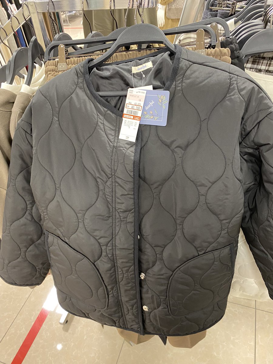 帰りにしまパトで お目当てのバッグは残っていたものの うーん思ったのと違って 猫ちゃんキーホルダーだけ 連れて帰ってきました しまパト ツイレポ