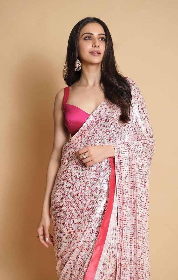 FBBQOzmVcAo2CrN?format=jpg&name=medium