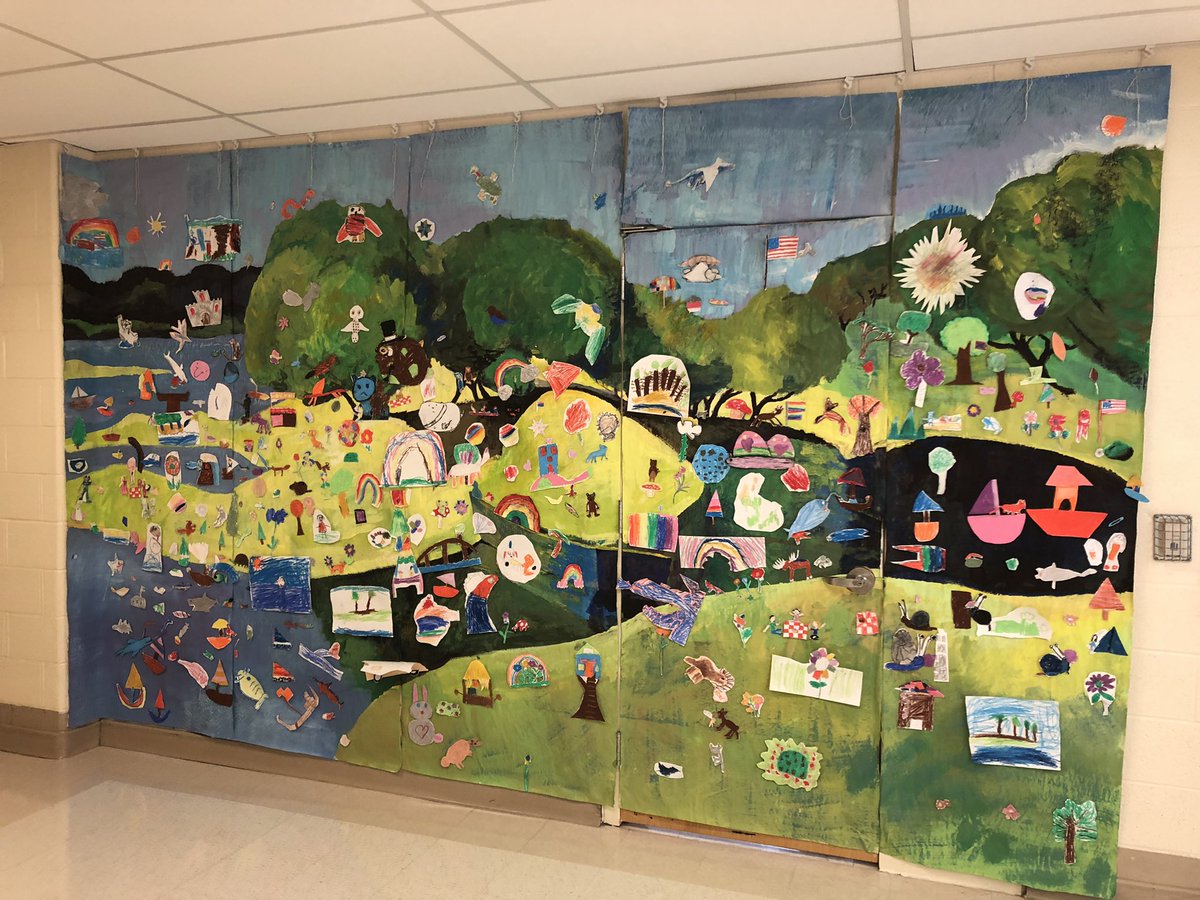 Every year, our art teacher creates a mural for her entrance! This year, students were able to help decorate! Can you spot the door? #EDUC502