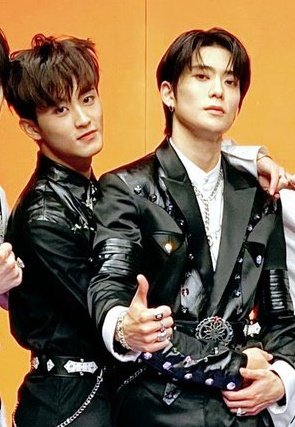 진짜.. 진짜 어이없다
둘만 연애를 하고 계세요