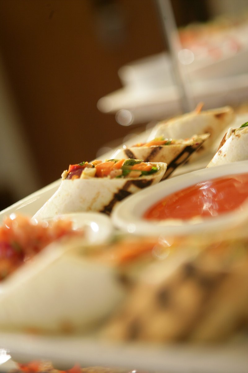 ConakrySheraton's tweet photo. Cocktail | Buffet | Réception

Profitez de notre qualité de service et de notre expertise culinaire pour vos événements officiels ou privés.

T 624931212 | Sales.conakry@sheraton.com

#SheratonGrandConakry #Marriott https://t.co/oNkGc7lpbV