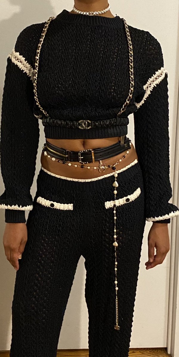 MelReneeStyles's tweet image. Reminiscing on late night fittings 🖤