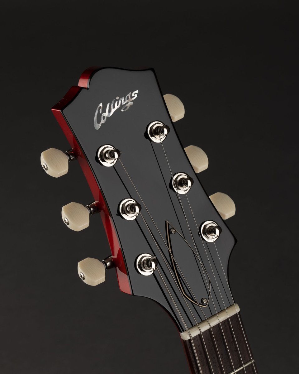 collingsguitars's tweet image. Here's one for all the Collings electric fans who just sat through nearly a week of IBMA posts. 😂

Candy Apple Red 290 with @ThroBakdotcom 52/54 P90s, our 60's neck carve, and MojoAxe wraparound.

Available at @MusicEmporium .

#candyapplered #electricguitar #collingsguitars