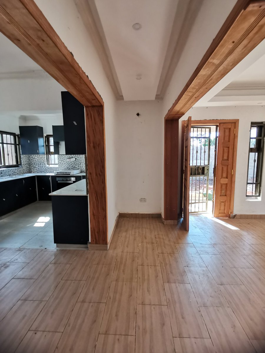Thepropertygal1's tweet photo. This beautiful house in a Gated Estate is waiting for you. Call us on 0717 124 124 or 0720151756 #DPRUTO #MEAT https://t.co/rBnfTdVGYv