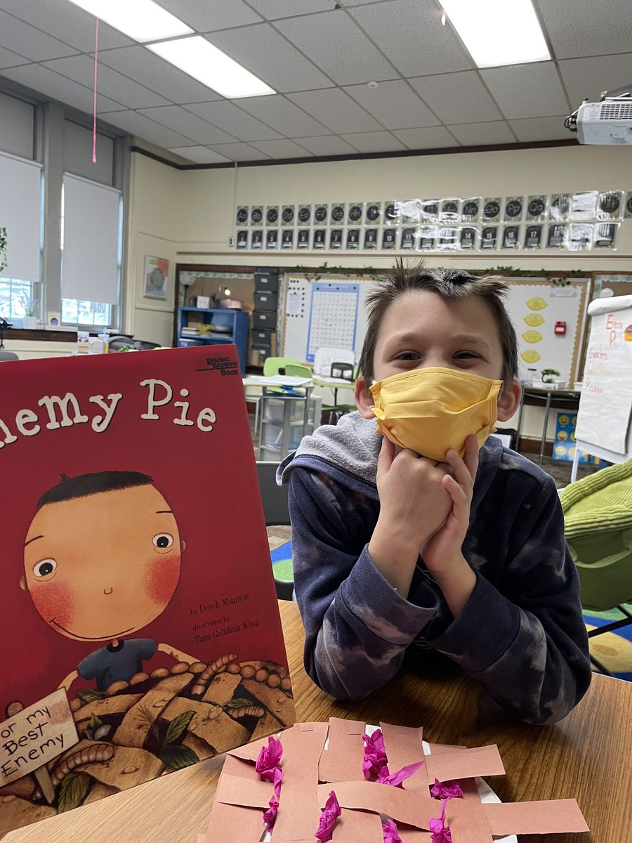 MrSeanBrown_'s tweet photo. Today this #BridgeKid worked on identifying characters, conflict and resolution with one of his favorite stories Enemy Pie! At the end he even had the opportunity to create his own enemy pie! #whyLP #TrueNorthBrunswick https://t.co/Lv22n84xbE