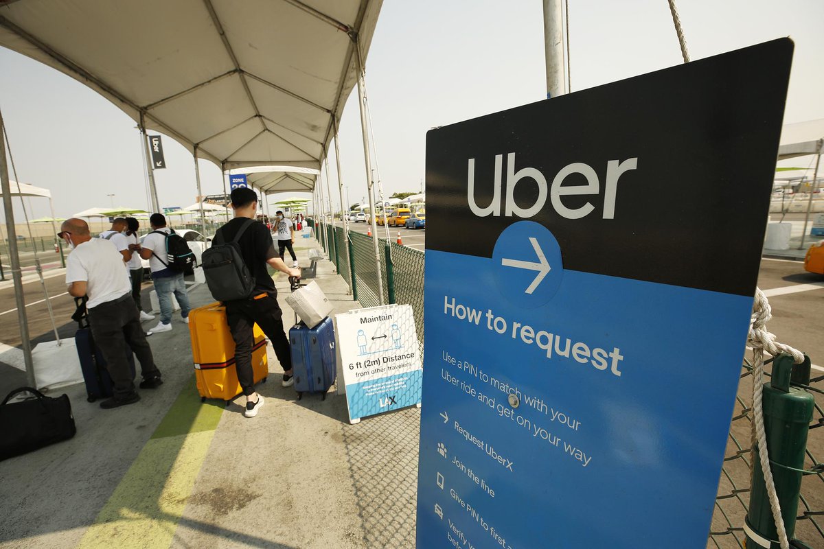 Uber can track flights and adjust reservations when you're arriving late