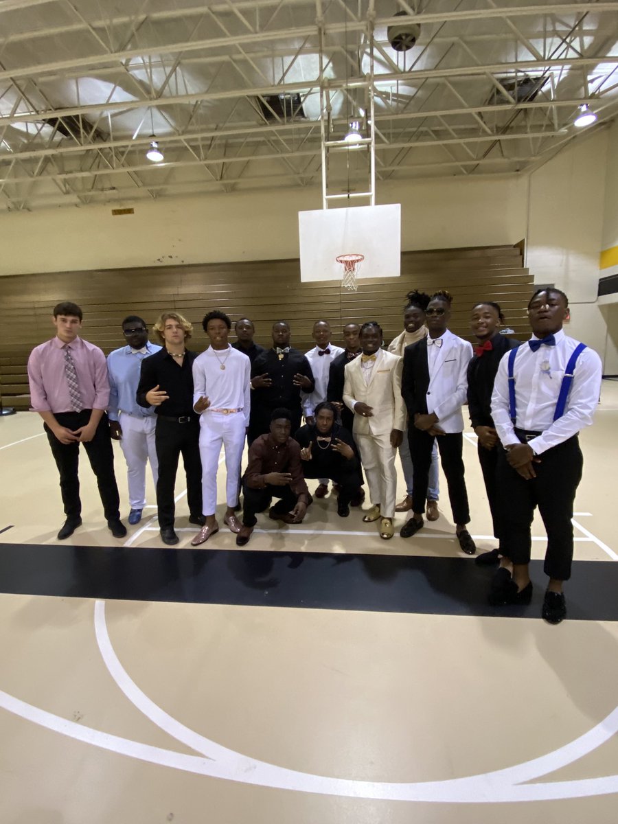 DWildcats's tweet photo. 2021 Homecoming Assembly https://t.co/Zuim3ZZZ3C