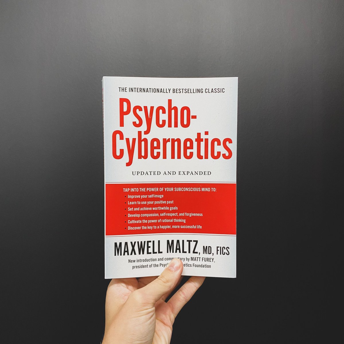 A team that reads together, stays together.  📚 #mindset #psychocybernetics
