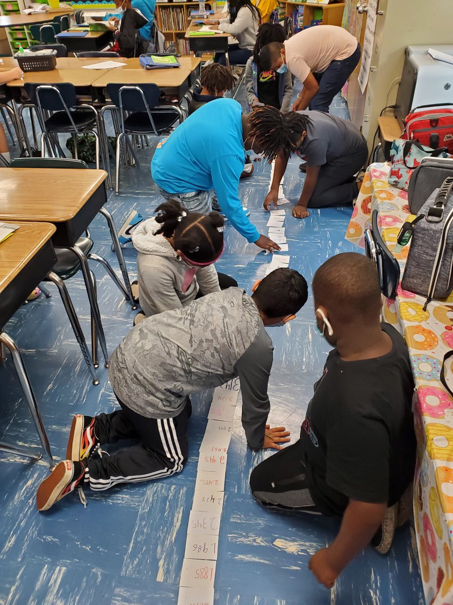 MtCarmelES_HCS's tweet image. Our fifth graders are creating decimal numbers lines in class! #mustangsrock #domath @KatieBreedlove @MtCarmelES_HCS @iammrsbolds @bbmewbourne @nickieducate @HenryCountyBOE