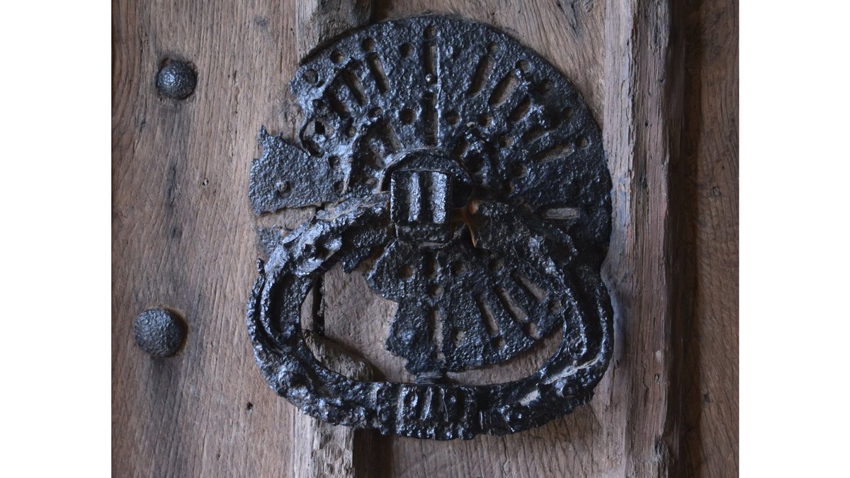 TheSimonKnott's tweet photo. 3/3 And a third Suffolk dragon handle, this time a few miles in the other direction at Brockley. This one hasn't withstood the ravages of time (and coatings of black paint) quite so well.

#AnimalsinChurches #AnimalsOutsideChurches https://t.co/HPneAoMV2d