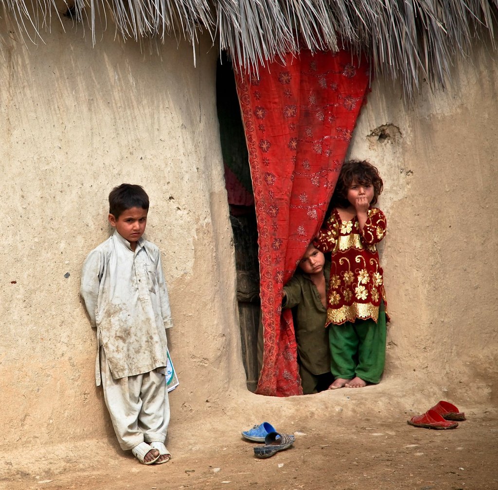 refugeepathways's tweet photo. This month's newsletter features community-based and other organizations working with Afghan refugees + we also have the latest refugee scholarship application deadlines for you!
#HappyOctober #refugeepathways ๐๐๐๐
https://t.co/HsI0jdkBAO https://t.co/xPBm5SlJh9