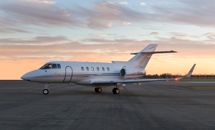 FXAIREurope's tweet photo. With a winning combination of comfort, cabin size &amp; range, the Hawker 800 is one of the selected aircraft available via our Midsize Jet Card. 

Discover more about our midsize jet selection and our Jet Card benefits at https://t.co/C8ZglnmTa8 

#jetcards #privatejetcharter https://t.co/OC1dD4LInr