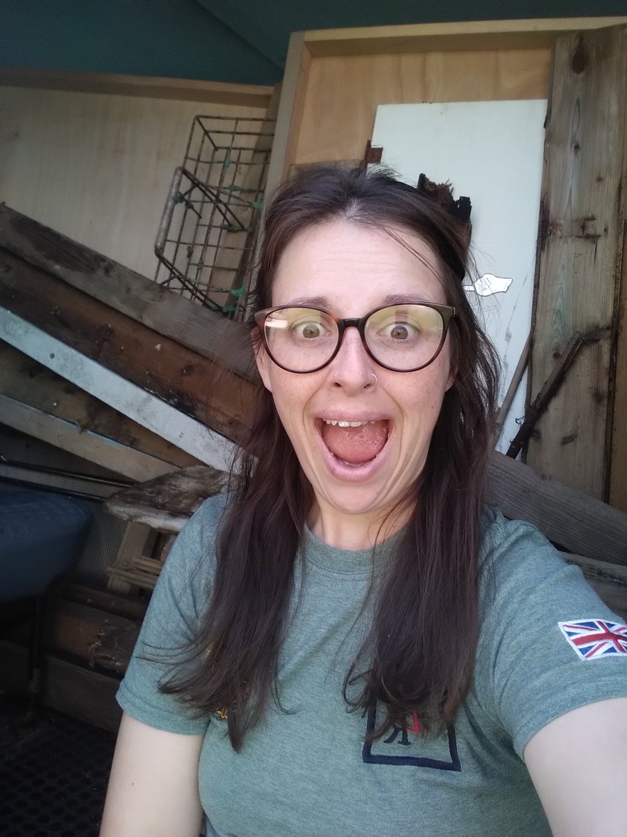 SianVidak's tweet photo. So the husband took me out for the afternoon without the kids... to the recycling centre.
#recycling #dontletdevongotowaste #datenight #outout #husband #wife #ourlife #9kids https://t.co/pt1QnFSdPt