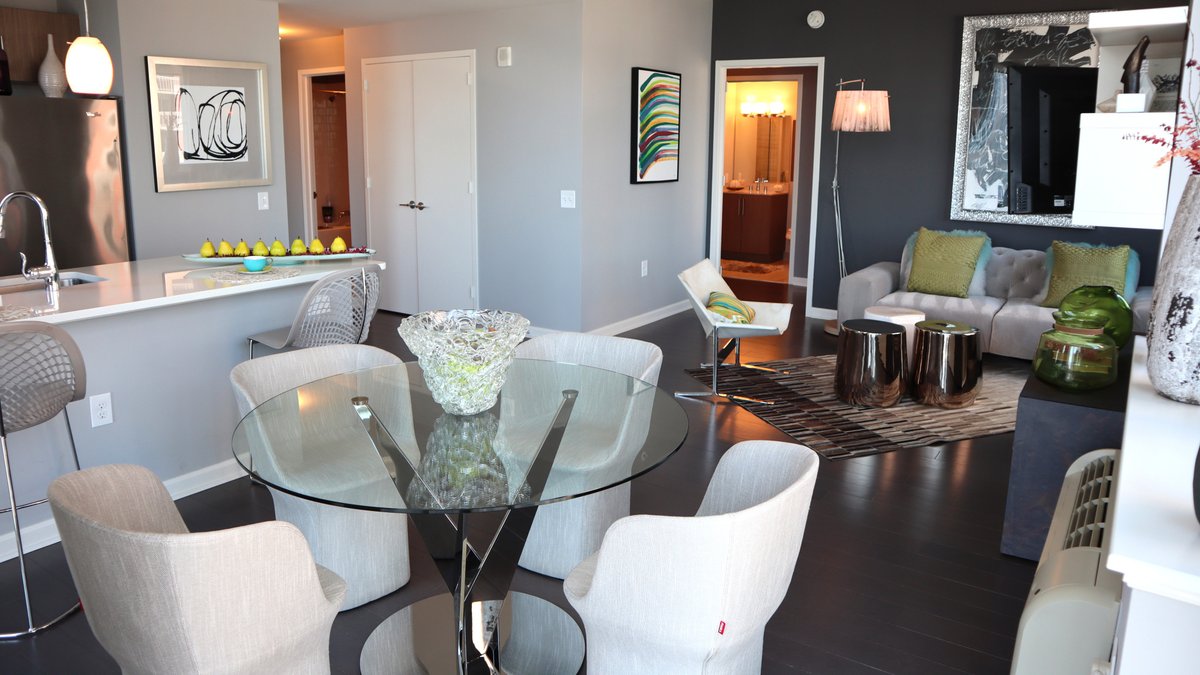 Open floor plans with separate dining areas makes entertaining your guests a breeze at the
#BLVDCollection.