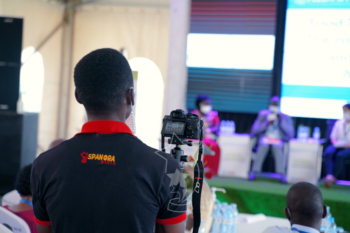 SpanoraMedia's tweet photo. Doing what we love! A few of our #BehindTheScenes from a filming day with our brilliant clients.
#Spanora #SpanoraMedia #ScientificWeddingCoverage
#WeddingPhotography #WeddingVideography #Photography
#Videography #VideoProduction #WeddingCoverage https://t.co/CyoYla0Ccz