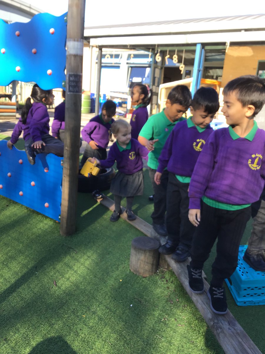 StLukesYearRF's tweet photo. Look at Reception Polita practising their balancing on the outside equipment! FANTASTIC!
#EYFSoutsidelearning @stlukesbury https://t.co/rCXImK44Km