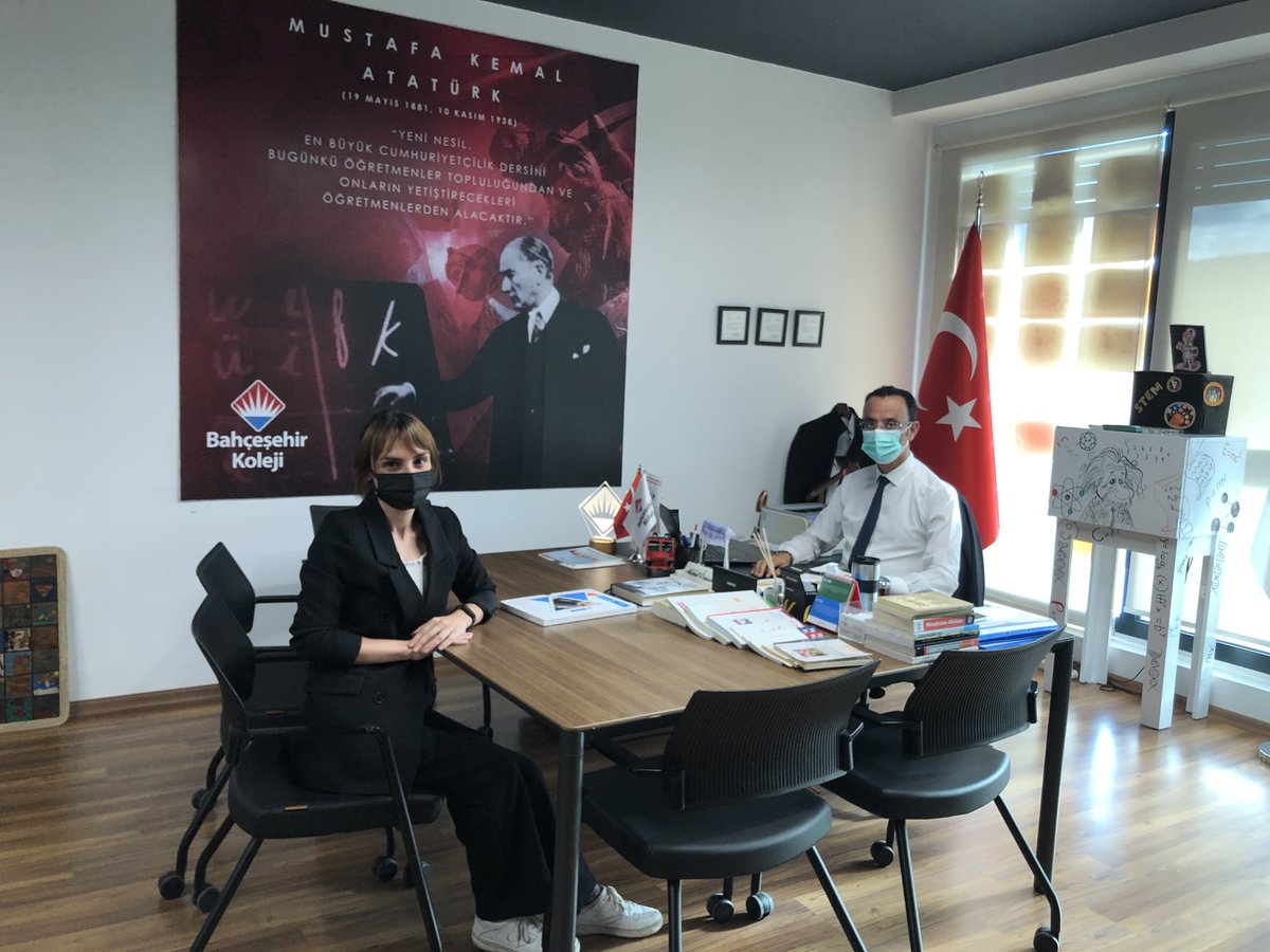 BK Ömerli Kampüsü zümre toplantılarımız Anadolu Lisesi, Felsefe öğretmenimiz ile devam ediyor.
Felsefe zümremizin planlanan 2 zenginleştirme projesi var. 
Teşekkür ederim 🧿

#bahçeşehirkoleji