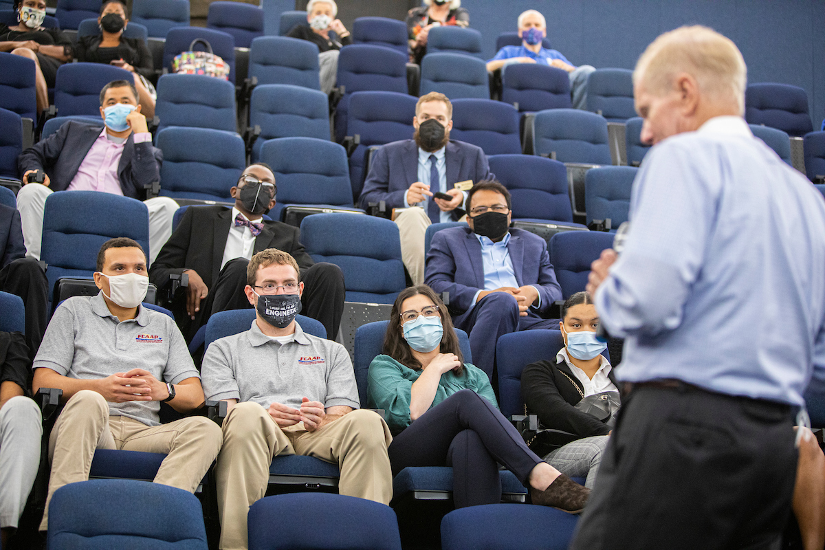 FAMUFSUCOE's tweet photo. It’s not yet been a week but we are still so excited about meeting @NASA Administrator Bill Nelson last Friday.  #engineeringstudents &amp; faculty showed off their research and made great connections!
#NoleEngineers #RattlerEngineers #ArtemisGeneration https://t.co/Sm8n5Mfgym