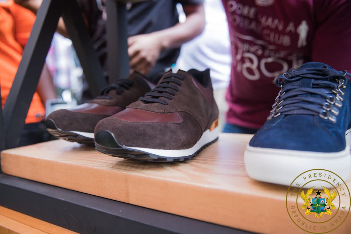The President of the Republic, Nana Addo Dankwa Akufo-Addo, on Wednesday, 6th October 2021, commissioned ‘Shoe Fabriek Ltd.’, the GH¢6.2 million shoe manufacturing company operating under Government’s 1-District-1-Factory initiative.
