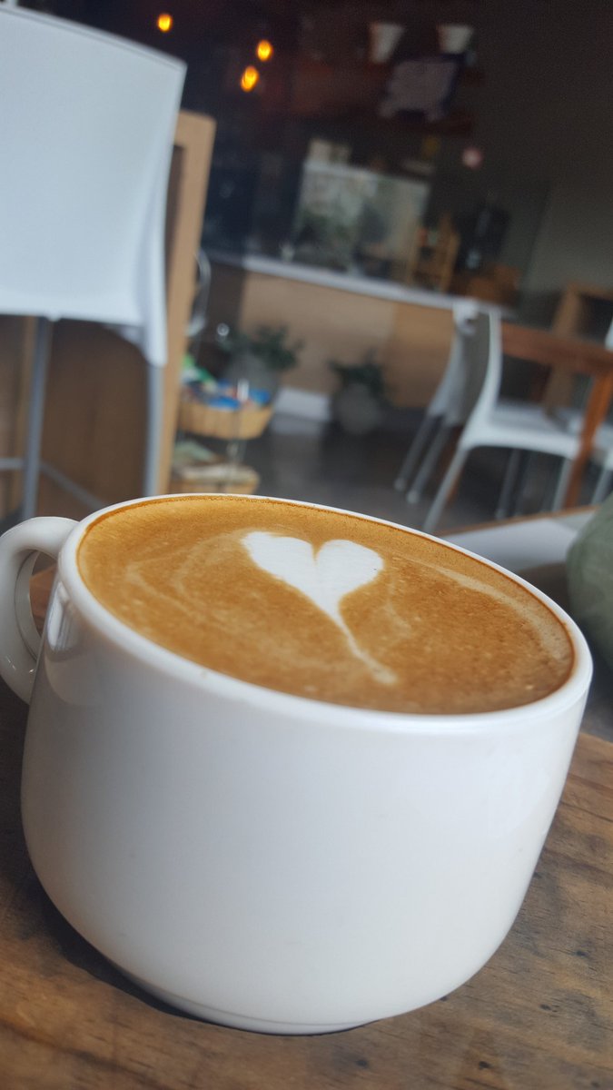 Nena80205438's tweet photo. Feliz día... Feliz vida... Que el amor no se apague, que no deje de ser... Que no nos falte un buen café... Primero YO 😉 #working #workinglove #Café #PasapalosExpress #PuertoOrdaz
🖤🖤🖤 https://t.co/biWWYEXYj9