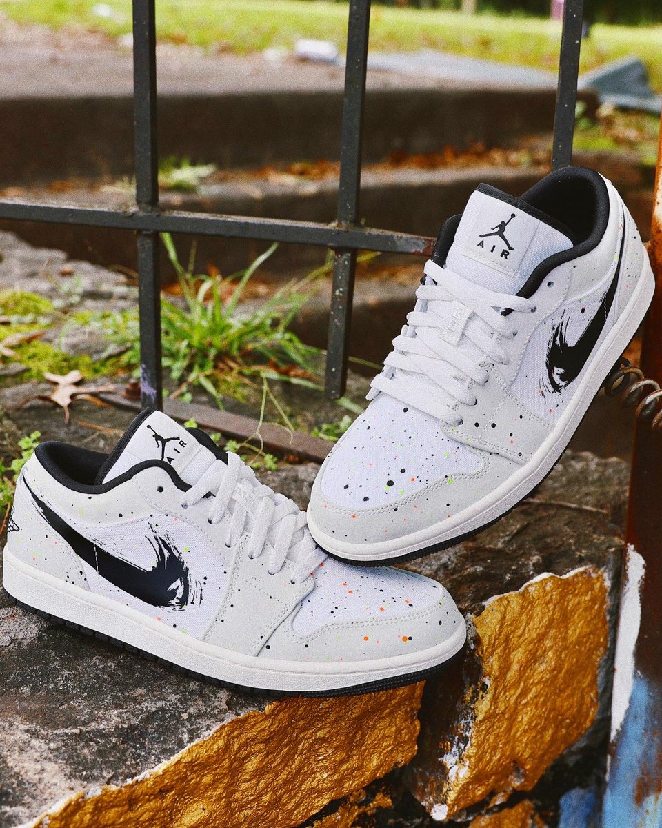 nike air jordan 1 low paint splatter