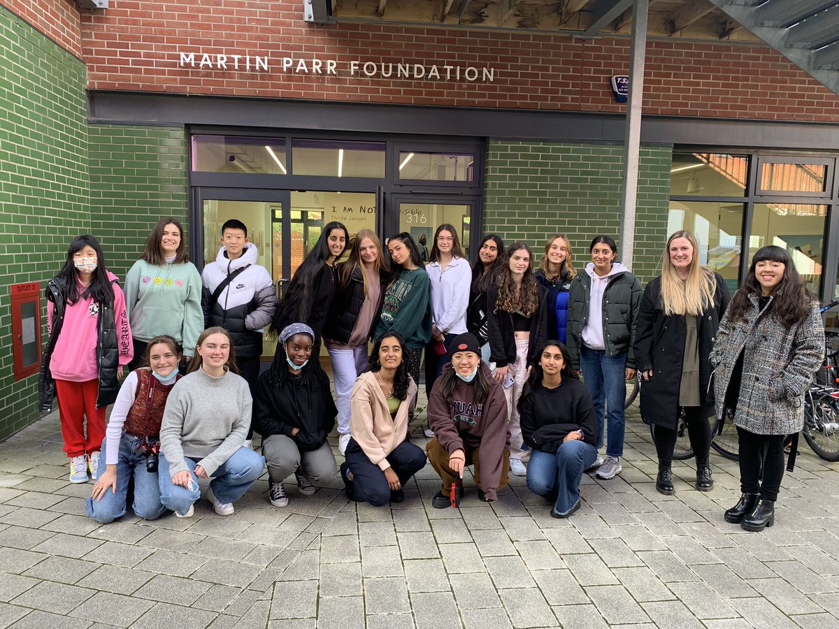 Year 12 and 13 photographers in Bristol! Thanks @martinparrfdn and <a href="/The_RPS/">The Royal Photographic Society</a> for an inspirational day!