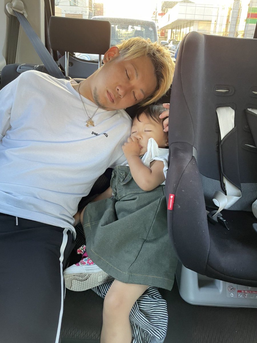 Kake0707s's tweet photo. 寝ても覚めてもお外行っても来てくれる。可愛すぎて幸せすぎるねぇ🙄 https://t.co/BG3UFAHS8s