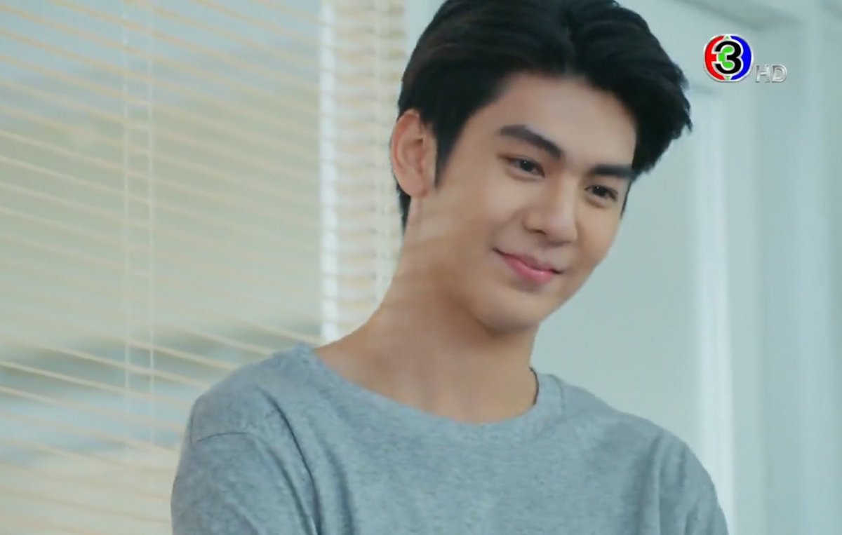 Ryu__Power's tweet photo. คุณยานนวลยอมทำคีโมแล้ว​ หลานลุ้นกันแทบแย่เลย​ ขอบคุณ​พี่ฟรอยด์ท่าโฉลงนะคะ​ 😂😁 #รักแท้แค่เกิดก่อนEP10 https://t.co/wIOqD9AszT