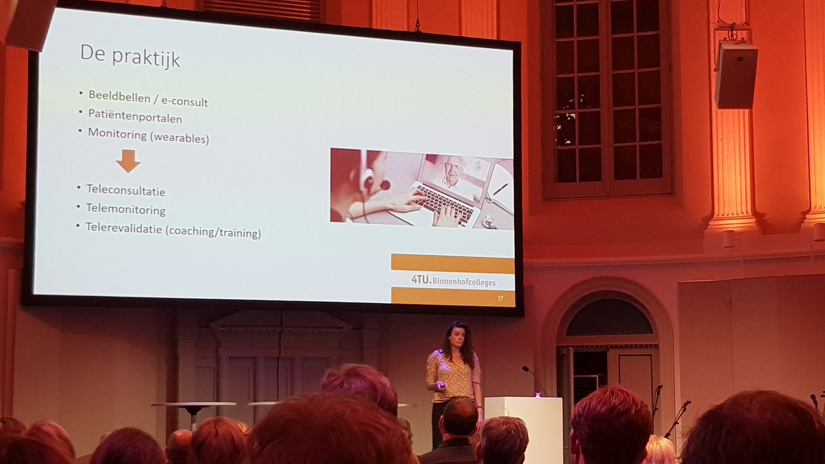 martijnmd's tweet photo. .@MoniqueTabak_, hoogleraar @UTwente vertelt op het Rode Hoed Symposium 'De medisch specialist in andere tijden!' over e-Health en telemedicine @visiezorg2025 @VvAA https://t.co/Sk9hNXJ2JH
